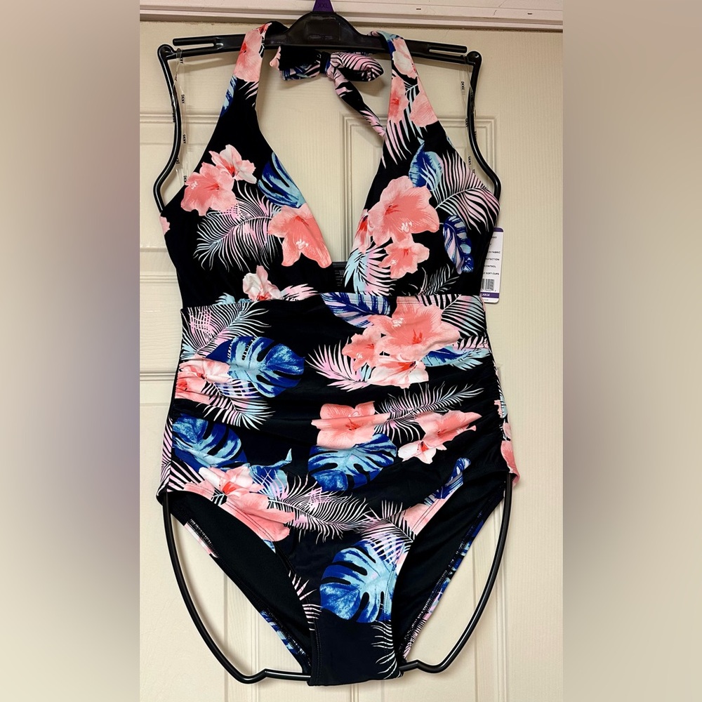 DKNY one piece swimsuit XXL